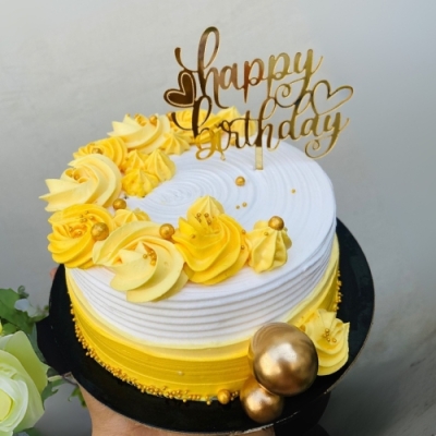 Butterscotch Designer Cake