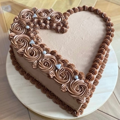 Chocolate Cream Cake